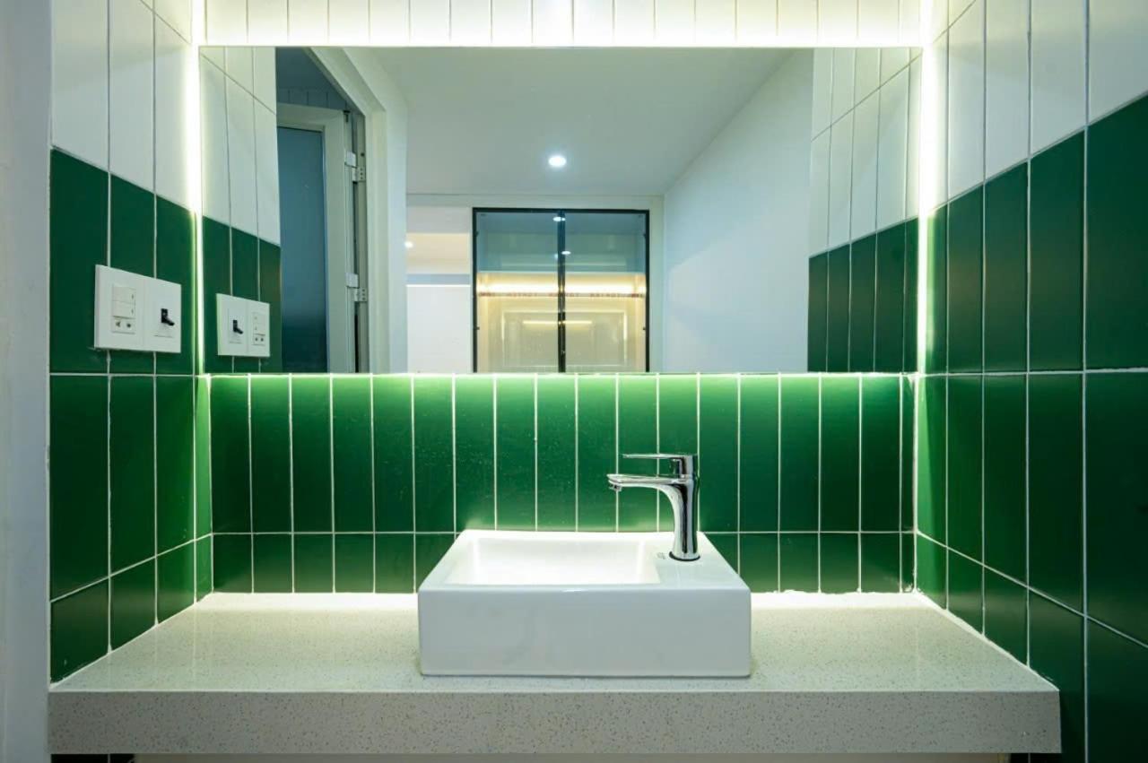 Q Hotel & Apartment Han Market 岘港 外观 照片